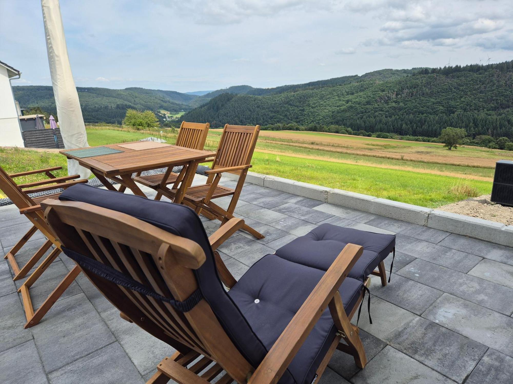 Serenity Vista Retreat Bnb Bescheid エクステリア 写真