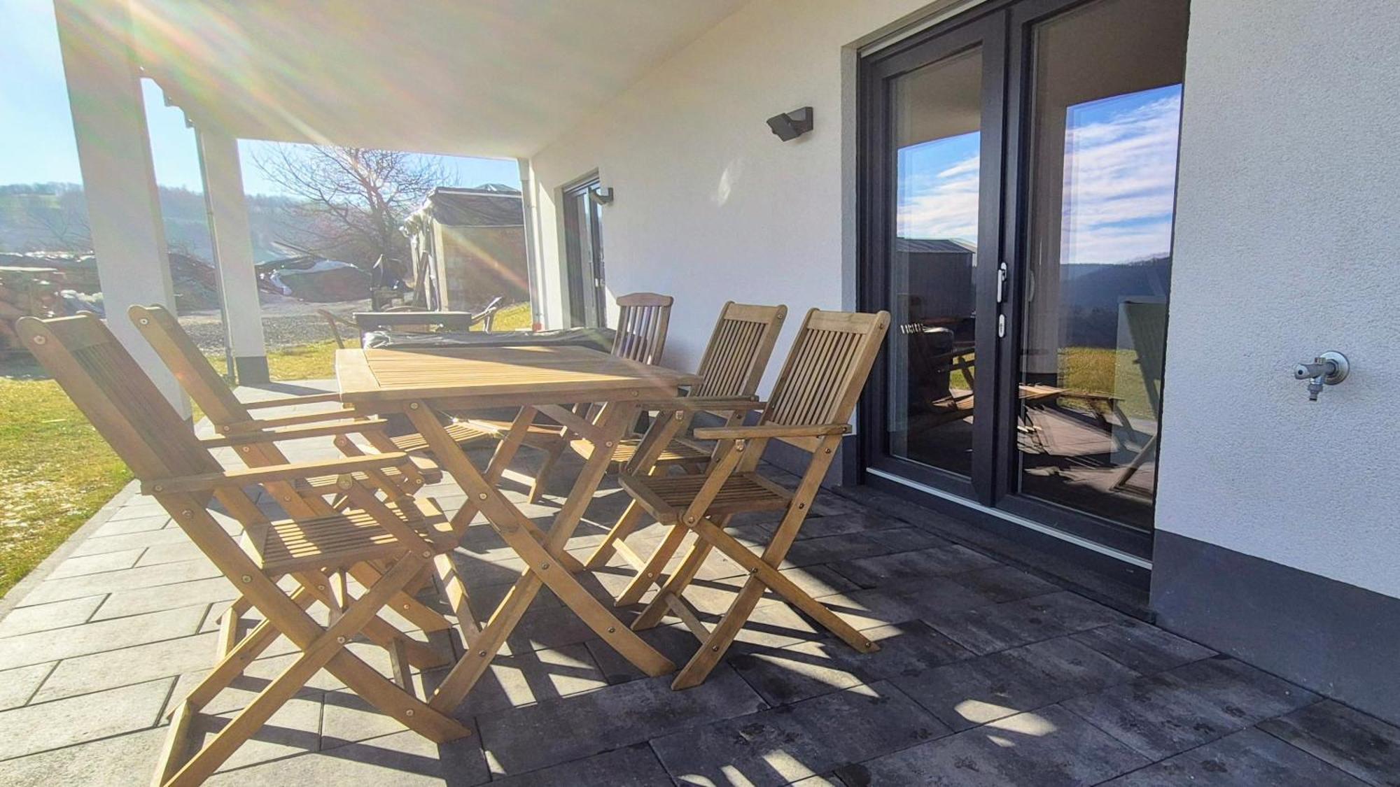Serenity Vista Retreat Bnb Bescheid エクステリア 写真